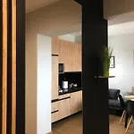 No82 Yellow Apartamento