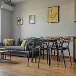 No82 Yellow Apartamento Zator