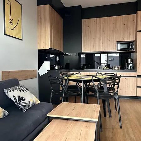 Apartment No82 Yellow Zator